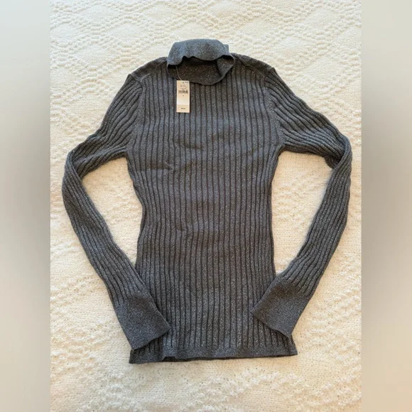 Sparkle Gray GAP Ribbed Turtleneck Sweater - Picture 2 of 5